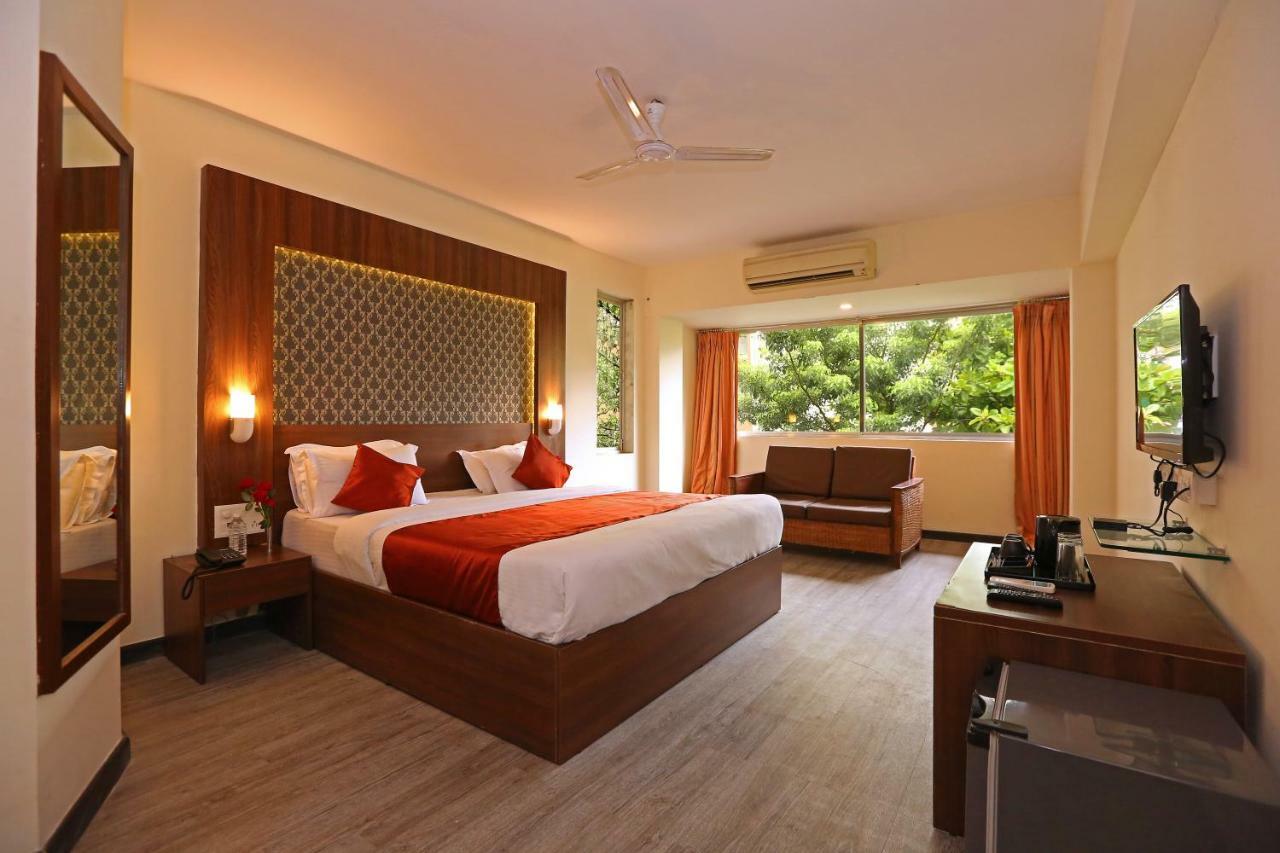 Hotel Shantidoot, Dadar Malad Luaran gambar