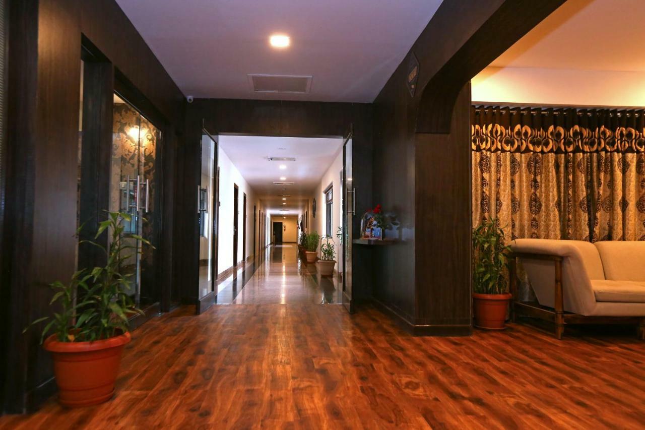 Hotel Shantidoot, Dadar Malad Luaran gambar