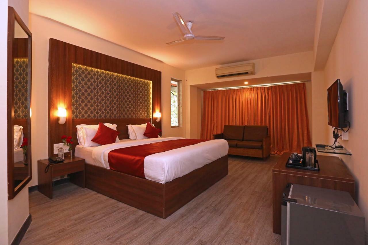 Hotel Shantidoot, Dadar Malad Luaran gambar