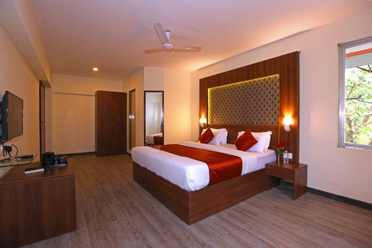 Hotel Shantidoot, Dadar Malad Luaran gambar
