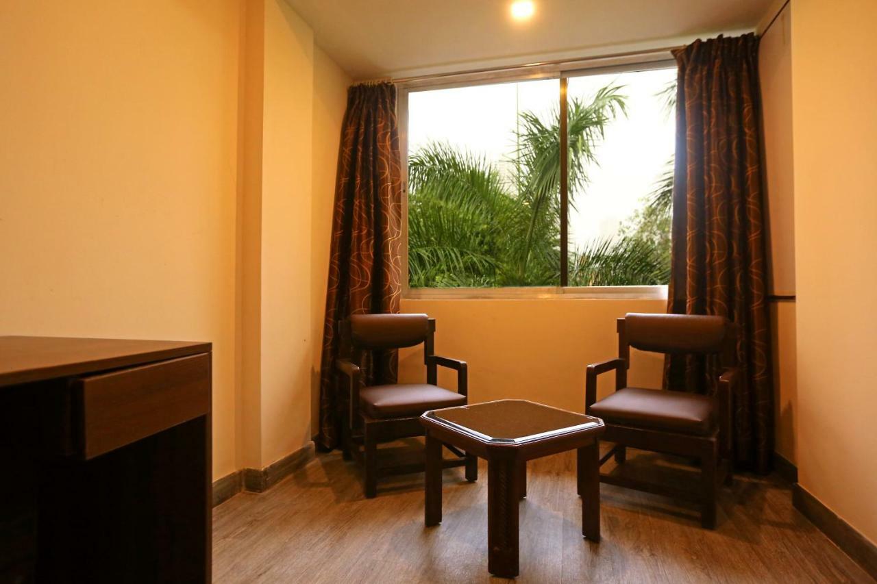 Hotel Shantidoot, Dadar Malad Luaran gambar